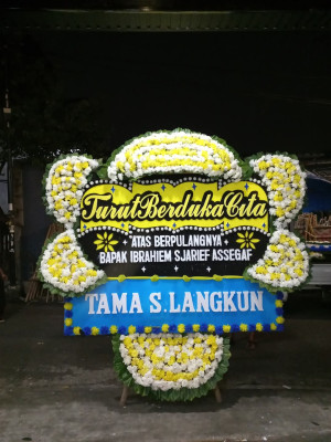Papan Bunga Duka di Parambahan